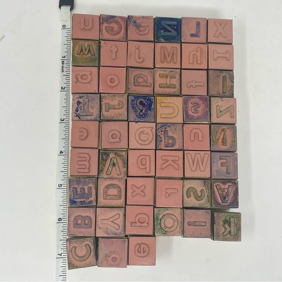 Several individual wooden stamps - Picture 6 of 6